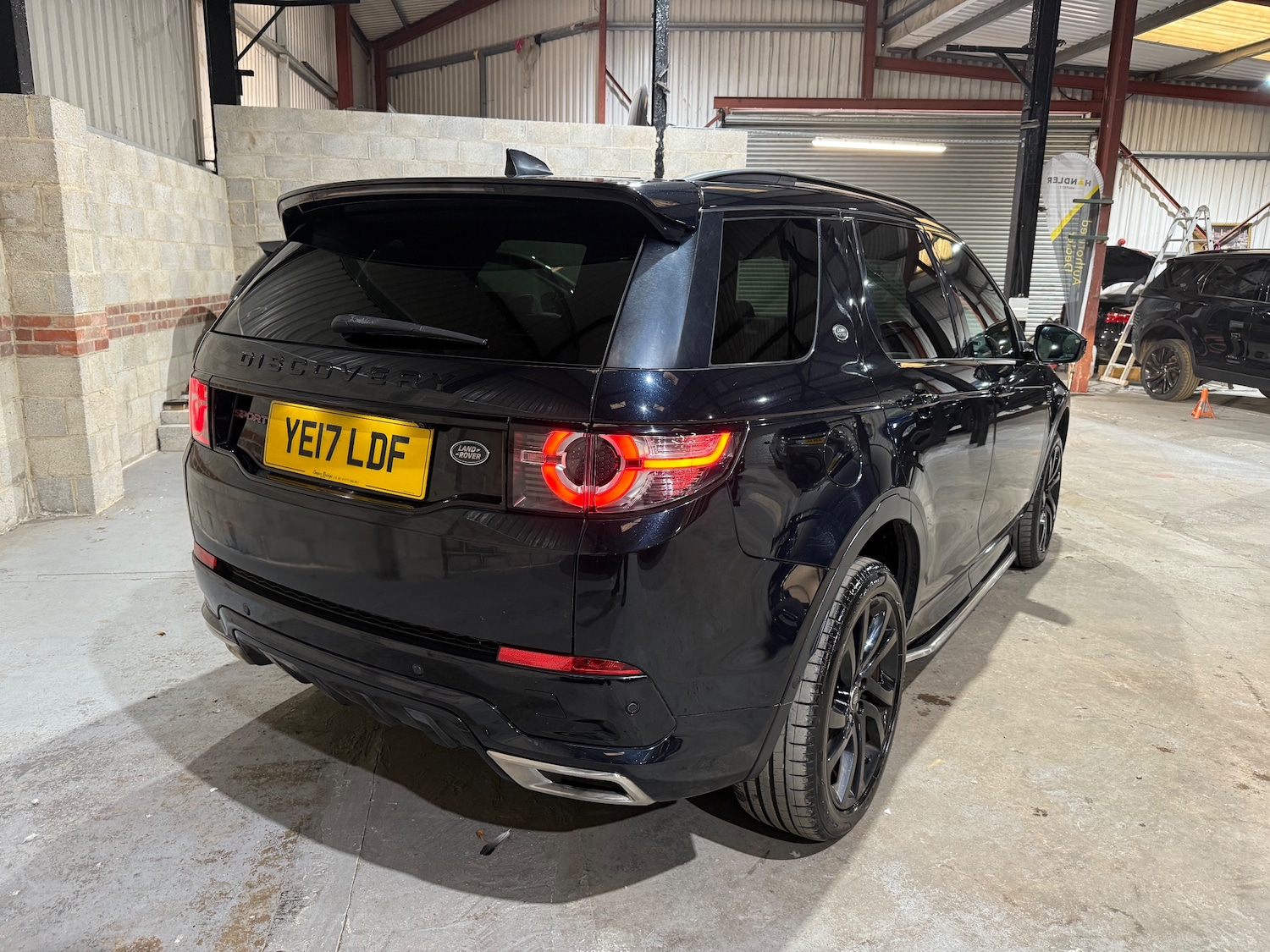 Used Land Rover Discovery Sport 2017 for sale - 76204674: Photo 3