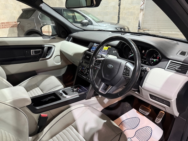 Used Land Rover Discovery Sport 2017 for sale - 76204674: Photo 32