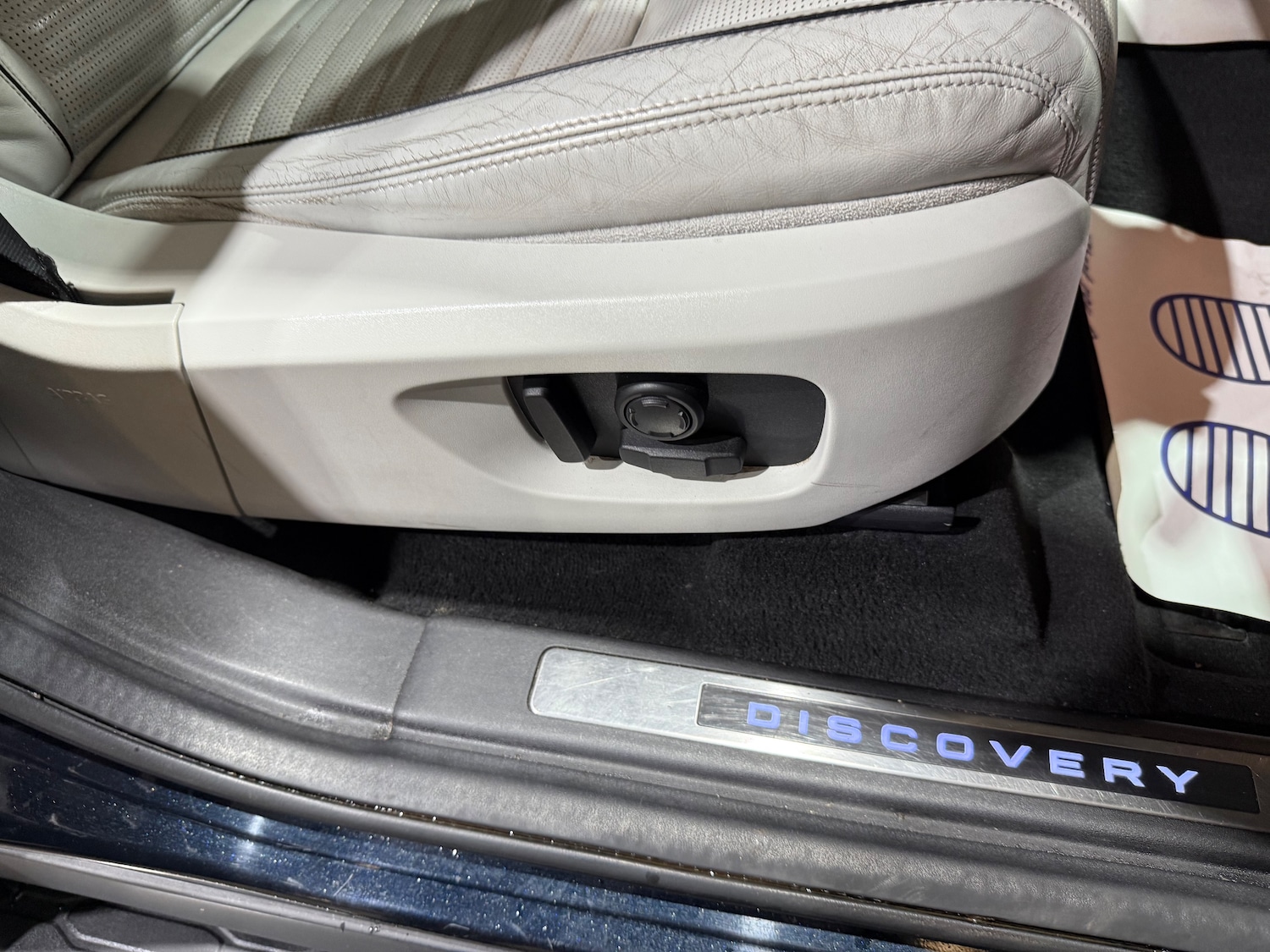 Used Land Rover Discovery Sport 2017 for sale - 76204674: Photo 34