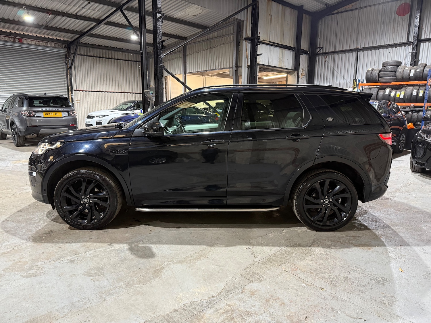 Used Land Rover Discovery Sport 2017 for sale - 76204674: Photo 5
