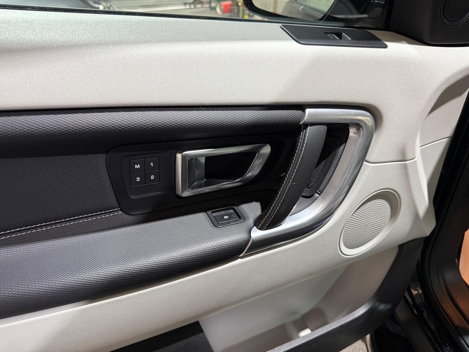 Used Land Rover Discovery Sport 2017 for sale - 76204674: Photo 8