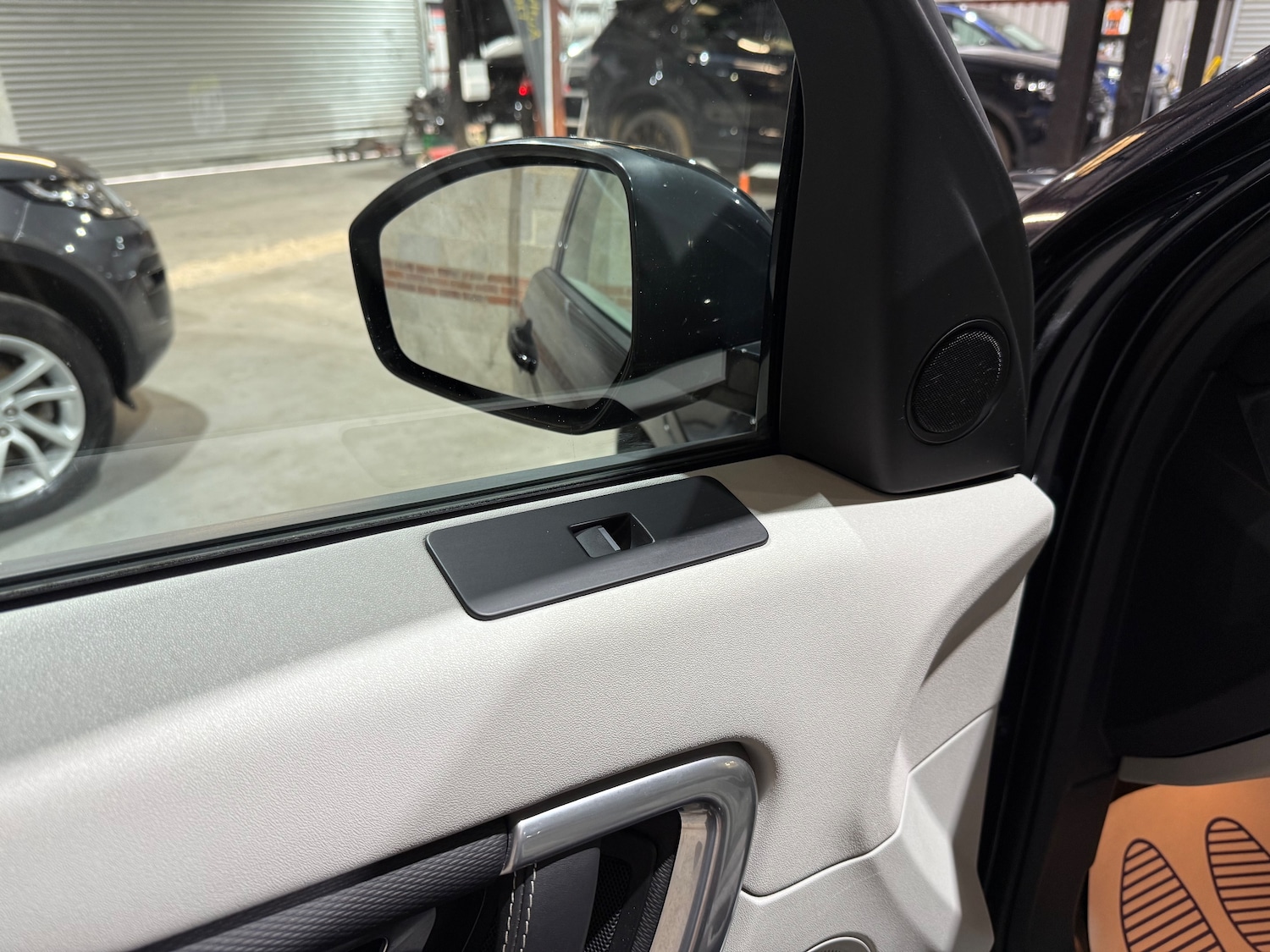 Used Land Rover Discovery Sport 2017 for sale - 76204674: Photo 9