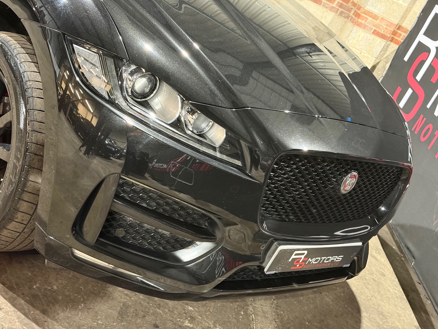 Used Jaguar F-Pace 2016 for sale - 77878683: Photo 10