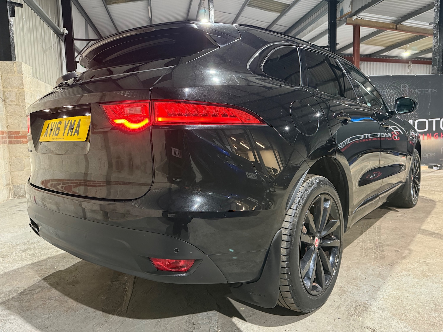 Used Jaguar F-Pace 2016 for sale - 77878683: Photo 19