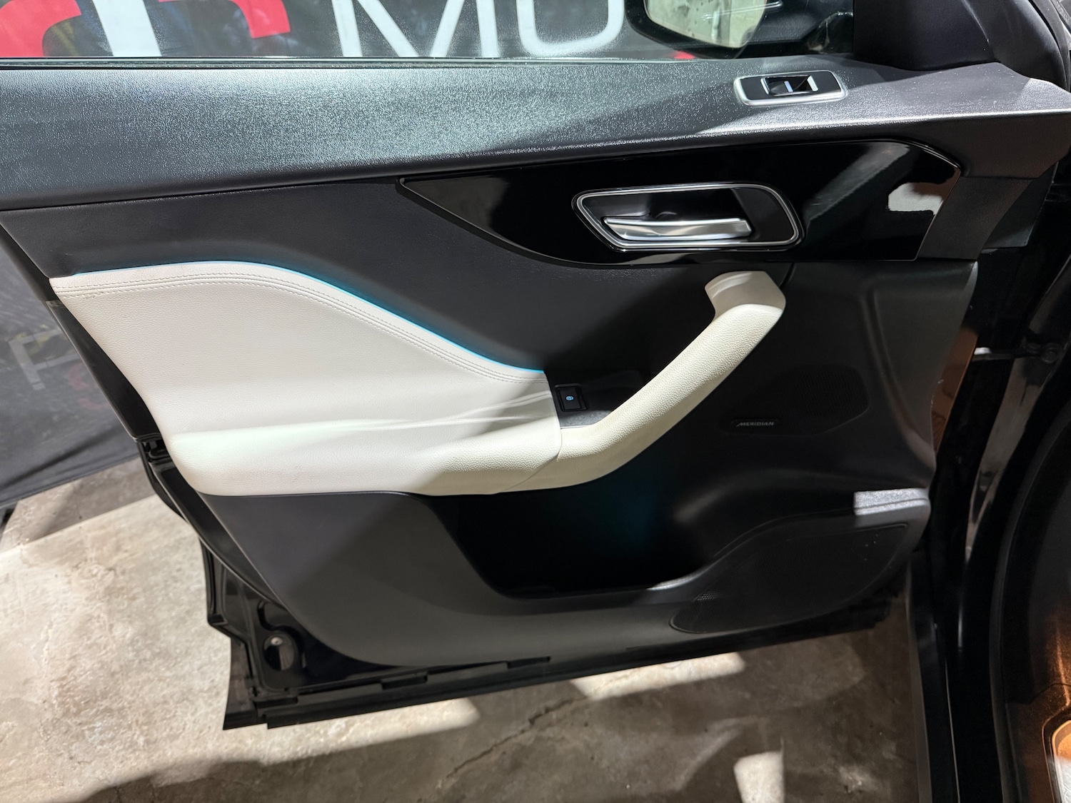 Used Jaguar F-Pace 2016 for sale - 77878683: Photo 25