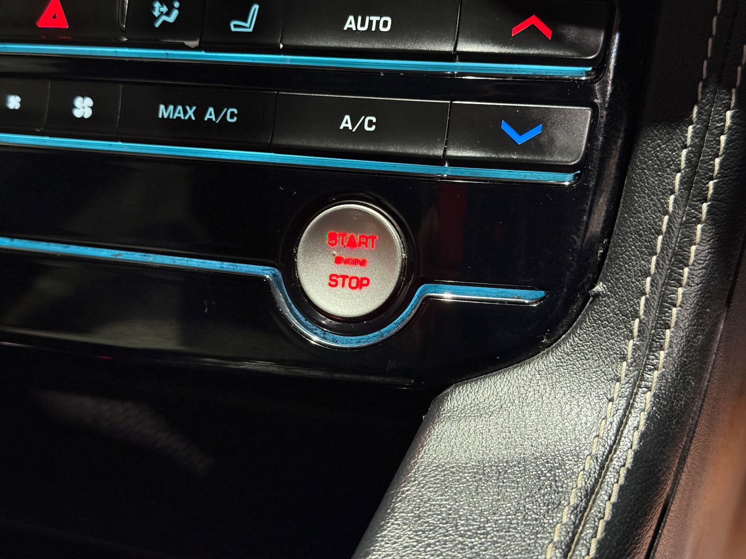 Used Jaguar F-Pace 2016 for sale - 77878683: Photo 44