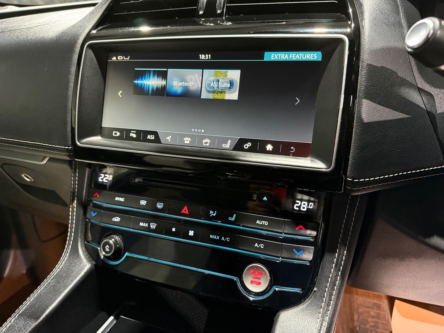 Used Jaguar F-Pace 2016 for sale - 77878683: Photo 47