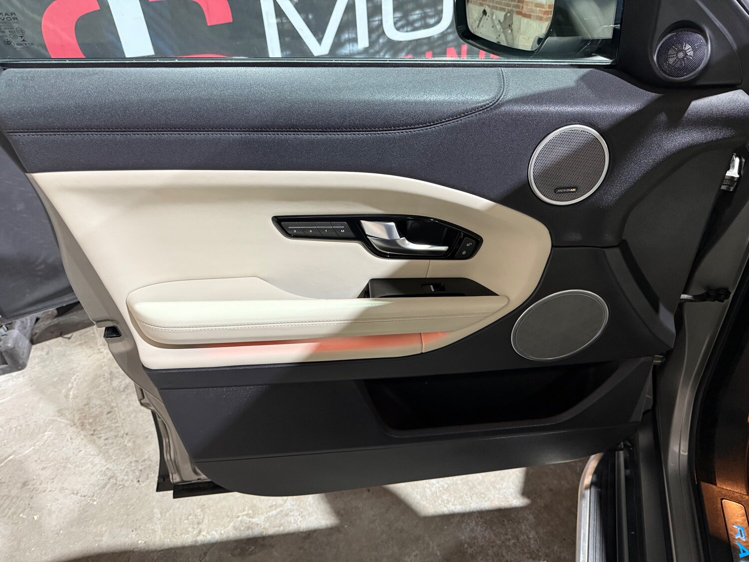 Used Land Rover Range Rover Evoque 2017 for sale - 77755921: Photo 24