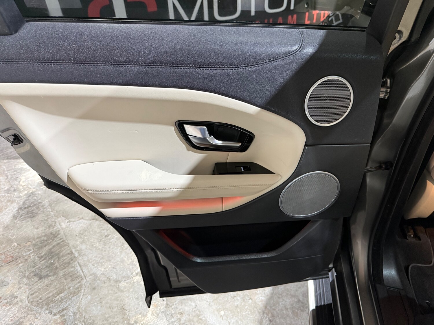 Used Land Rover Range Rover Evoque 2017 for sale - 77755921: Photo 31