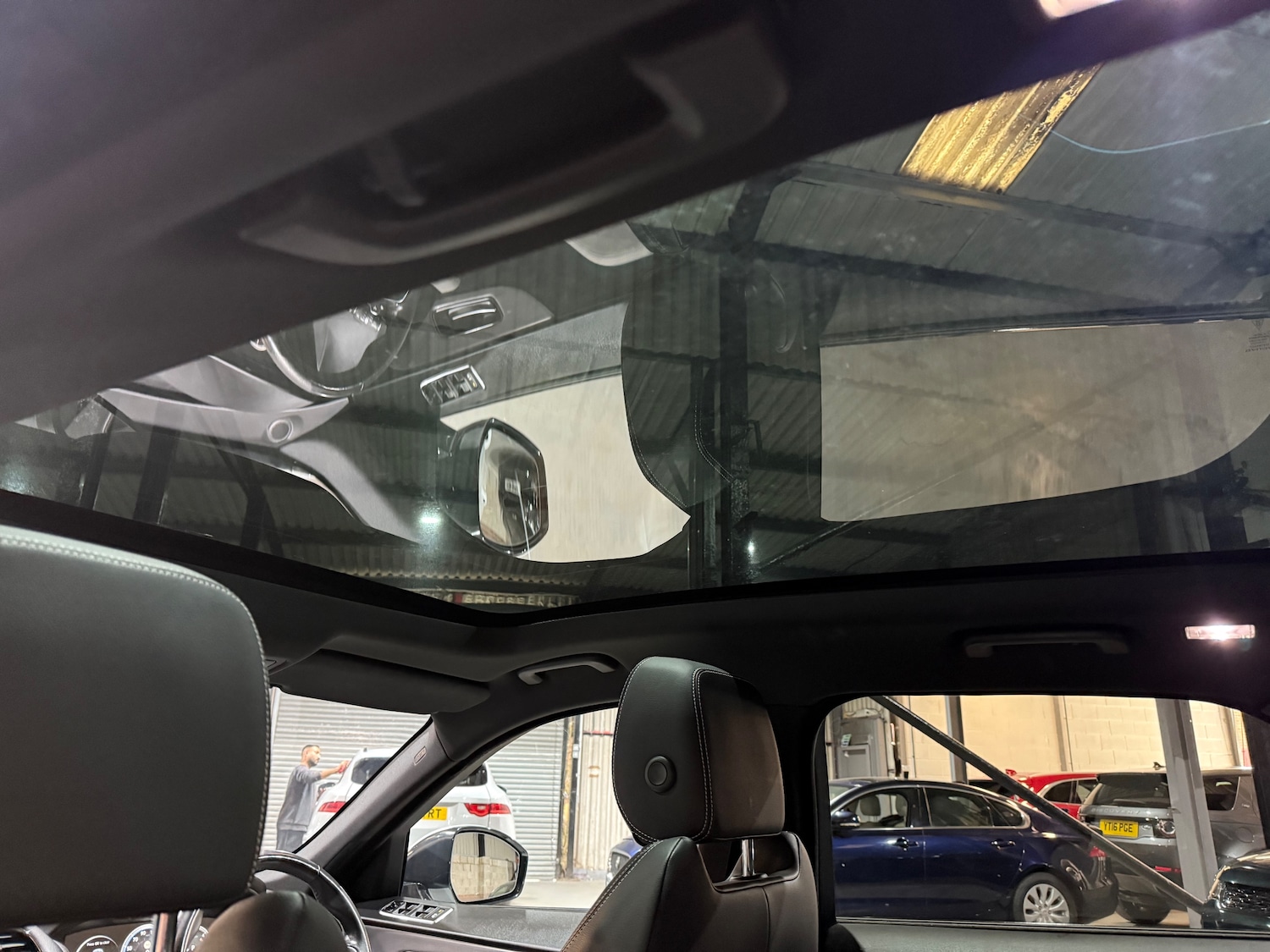 Used Jaguar F-Pace 2017 for sale - 76046967: Photo 18