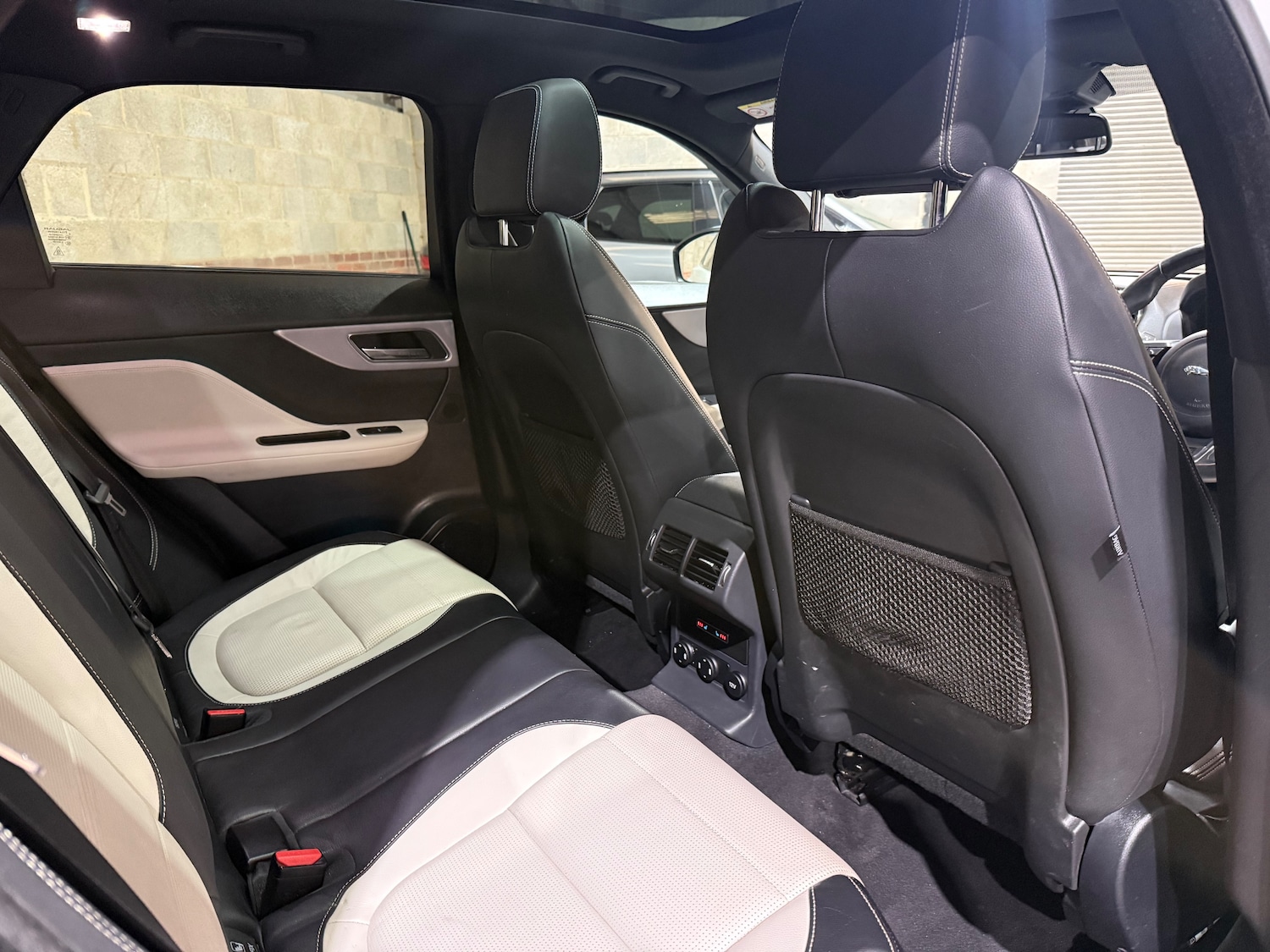Used Jaguar F-Pace 2017 for sale - 76046967: Photo 24