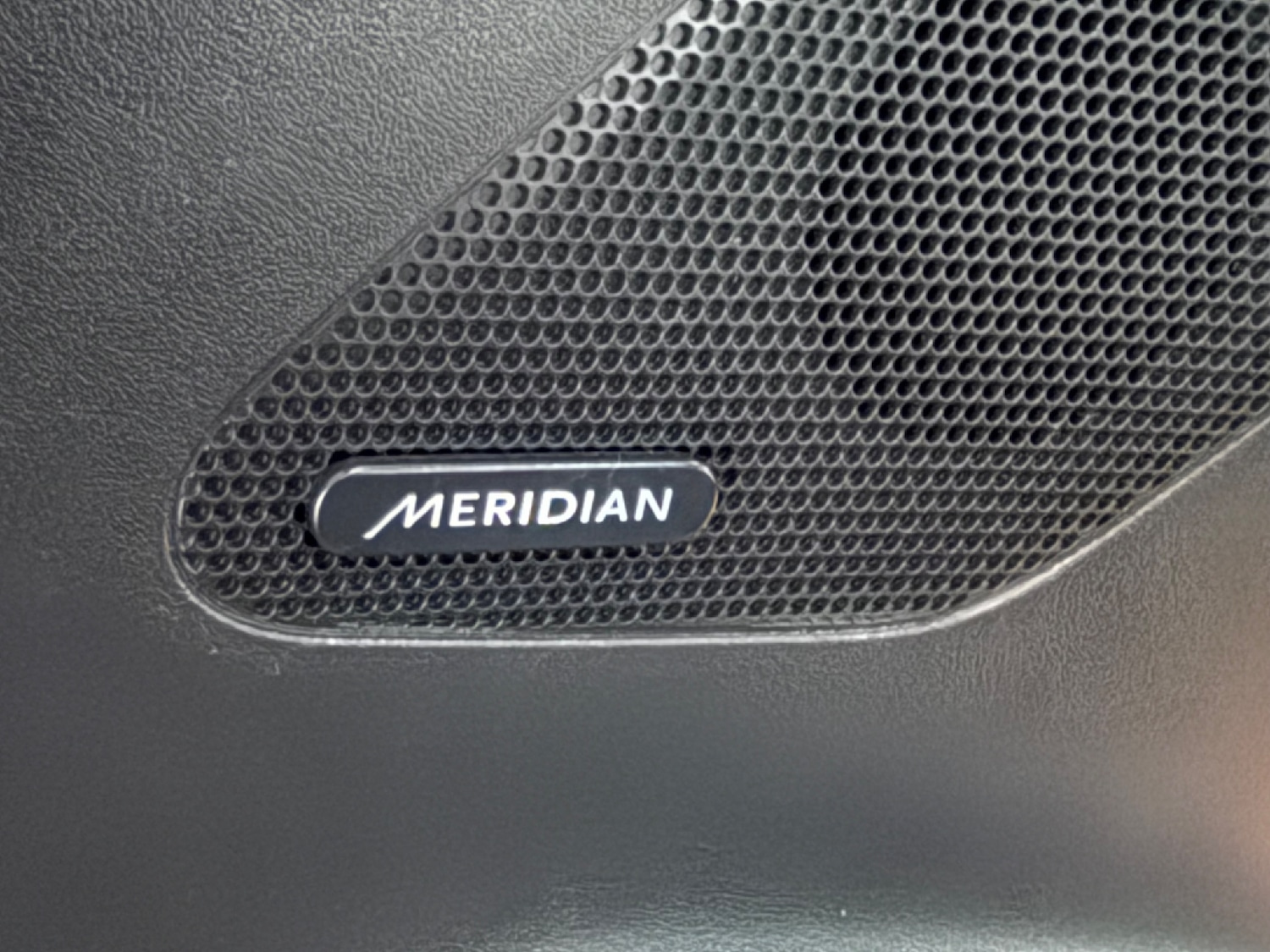 Used Jaguar F-Pace 2017 for sale - 77885533: Photo 23