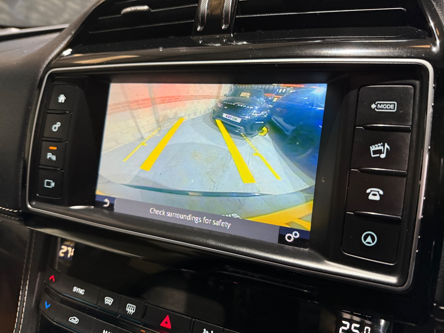 Used Jaguar F-Pace 2017 for sale - 77885533: Photo 50