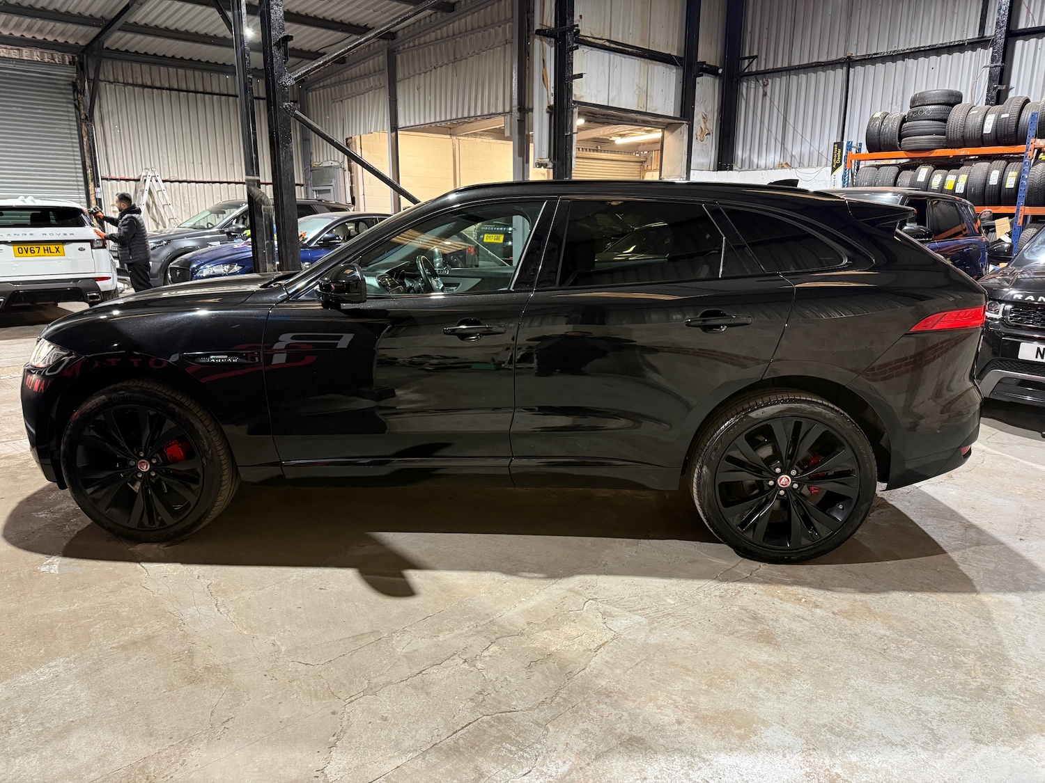 Used Jaguar F-Pace 2017 for sale - 77885533: Photo 7