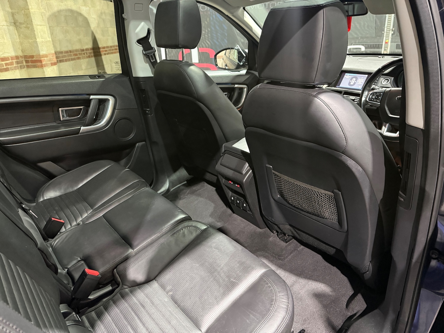 Used Land Rover Discovery Sport 2016 for sale - 77590466: Photo 33