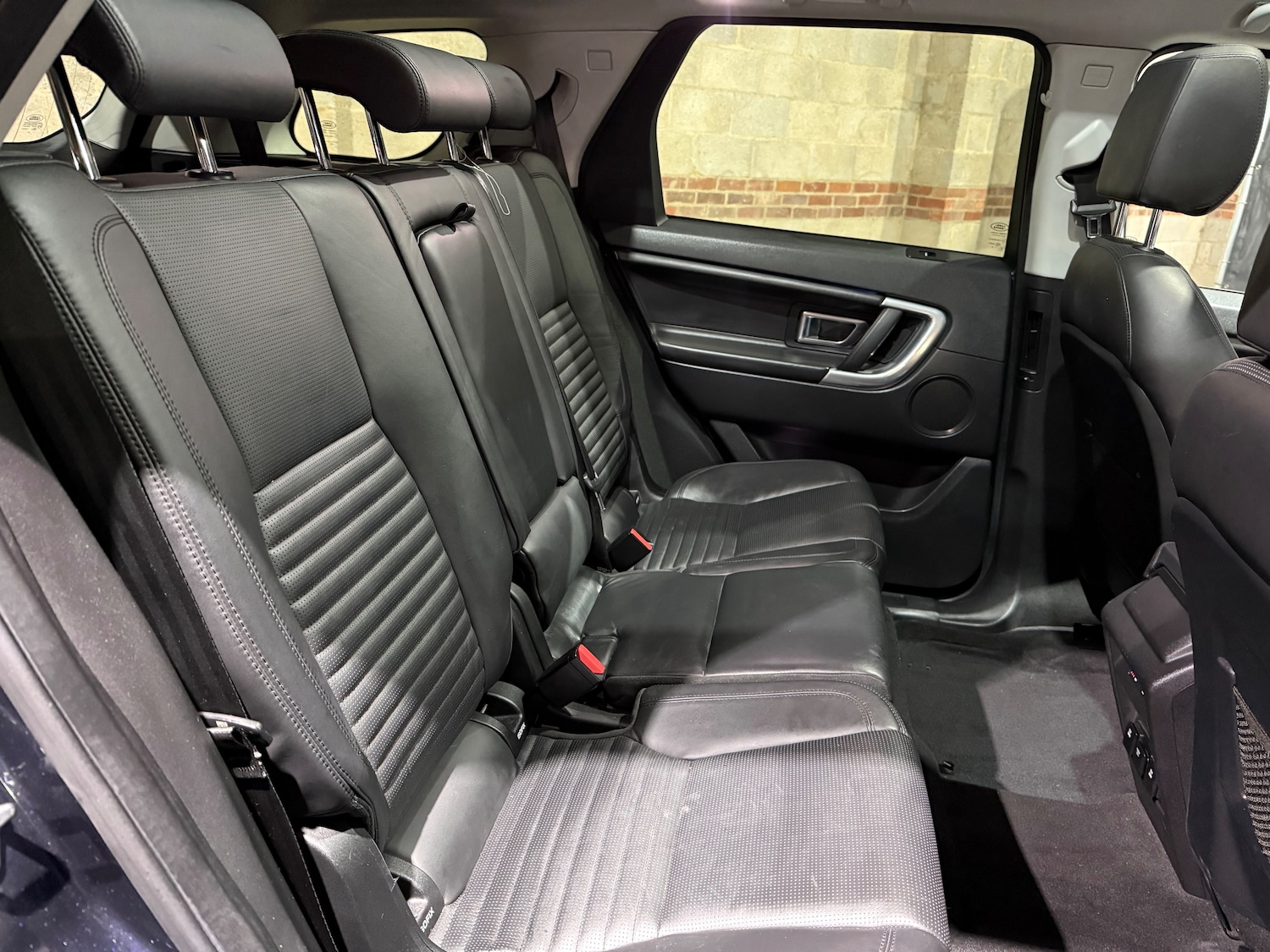 Used Land Rover Discovery Sport 2016 for sale - 77590466: Photo 34