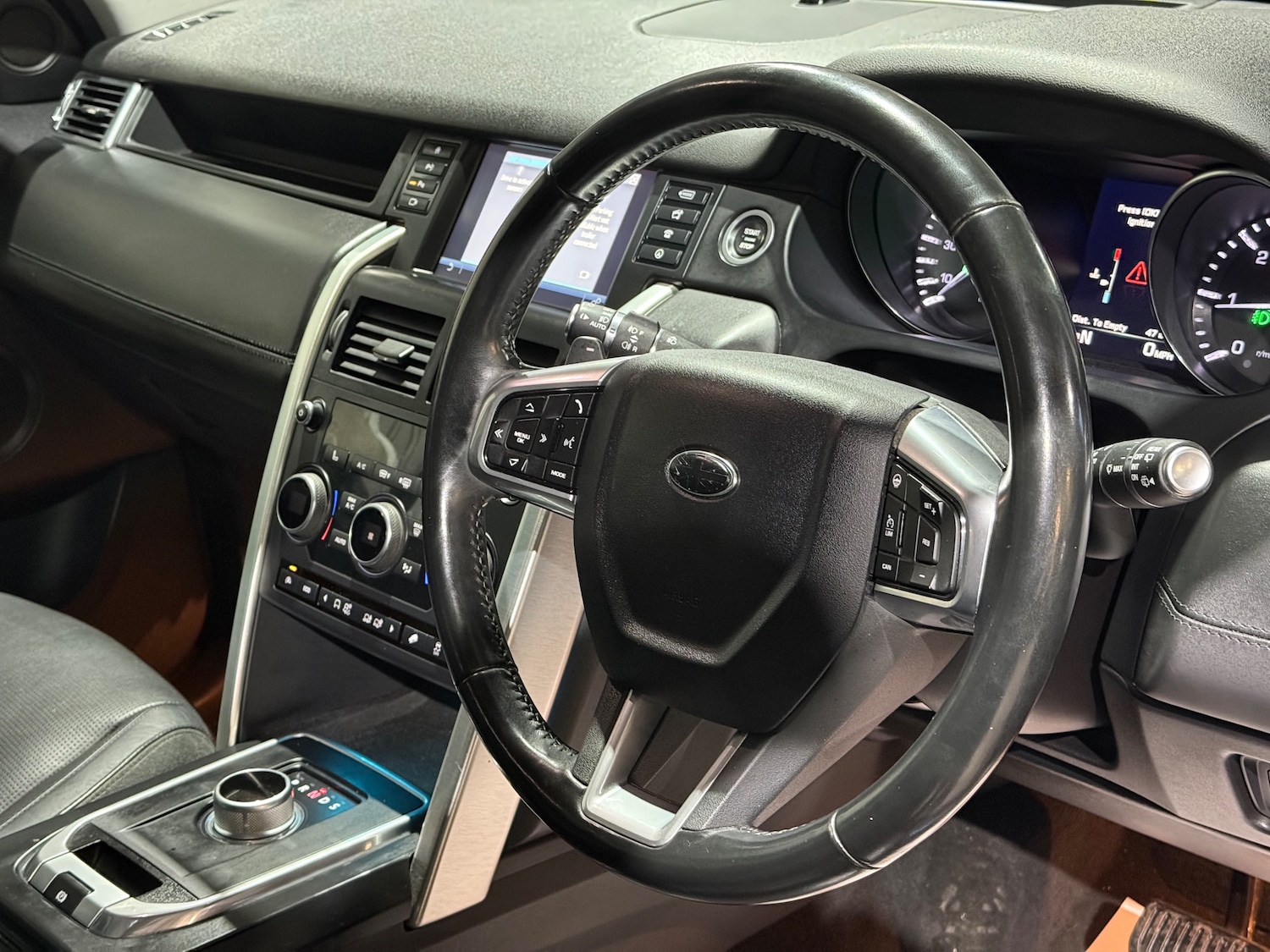 Used Land Rover Discovery Sport 2016 for sale - 77590466: Photo 41