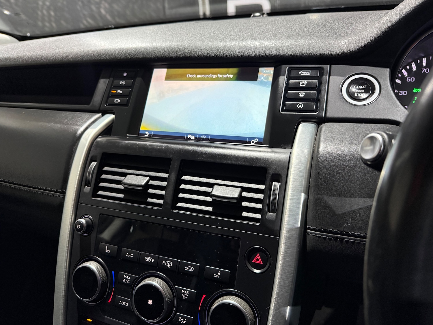 Used Land Rover Discovery Sport 2016 for sale - 77590466: Photo 48