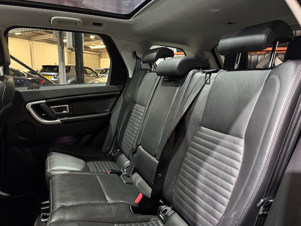 Used Land Rover Discovery Sport 2017 for sale - 76299857: Photo 16