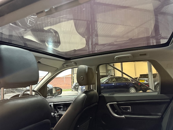Used Land Rover Discovery Sport 2017 for sale - 76299857: Photo 17