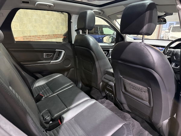 Used Land Rover Discovery Sport 2017 for sale - 76299857: Photo 23