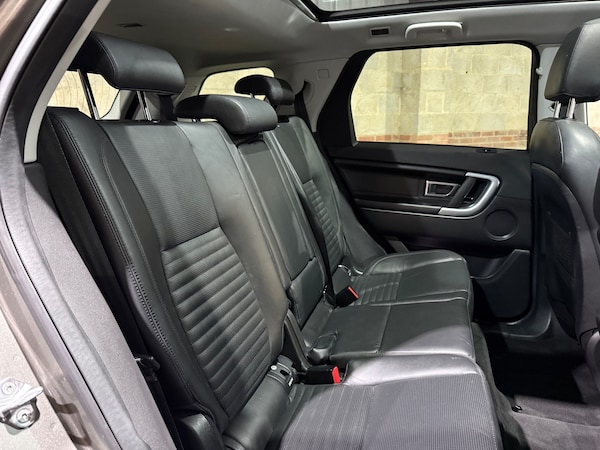 Used Land Rover Discovery Sport 2017 for sale - 76299857: Photo 24