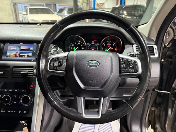 Used Land Rover Discovery Sport 2017 for sale - 76299857: Photo 37