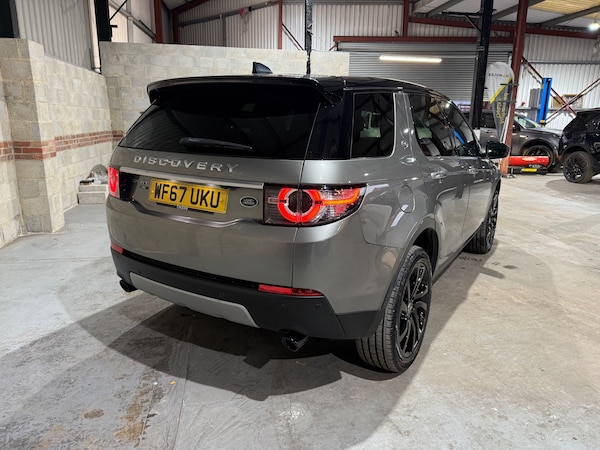 Used Land Rover Discovery Sport 2017 for sale - 76299857: Photo 3