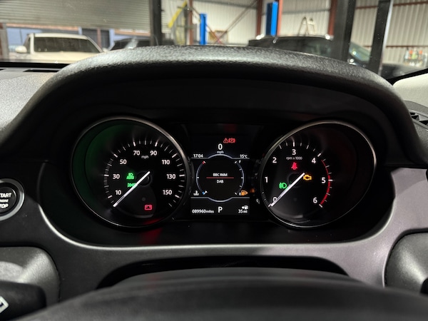 Used Land Rover Discovery Sport 2017 for sale - 76299857: Photo 40