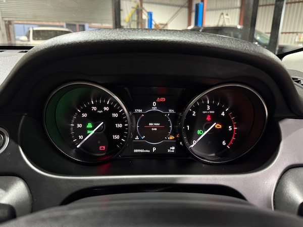 Used Land Rover Discovery Sport 2017 for sale - 76299857: Photo 44