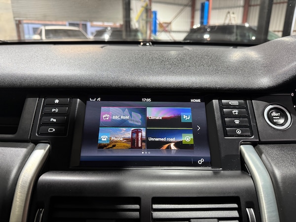 Used Land Rover Discovery Sport 2017 for sale - 76299857: Photo 45