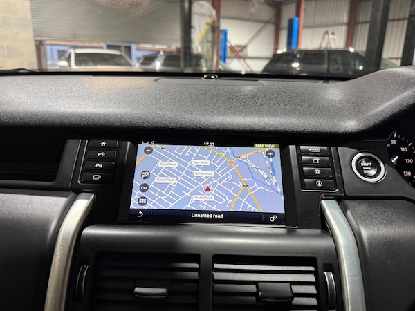 Used Land Rover Discovery Sport 2017 for sale - 76299857: Photo 47