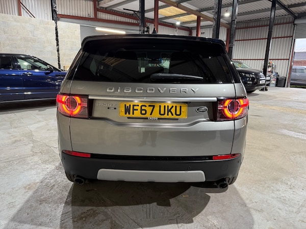Used Land Rover Discovery Sport 2017 for sale - 76299857: Photo 4