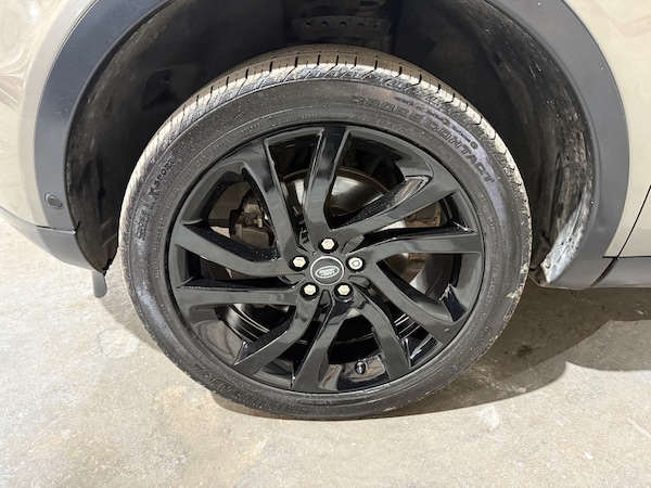 Used Land Rover Discovery Sport 2017 for sale - 76299857: Photo 64