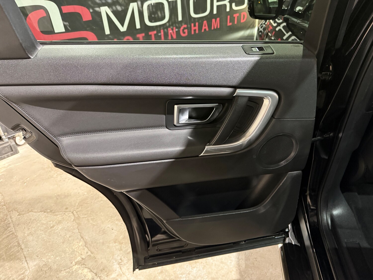 Used Land Rover Discovery Sport 2016 for sale - 77894017: Photo 30