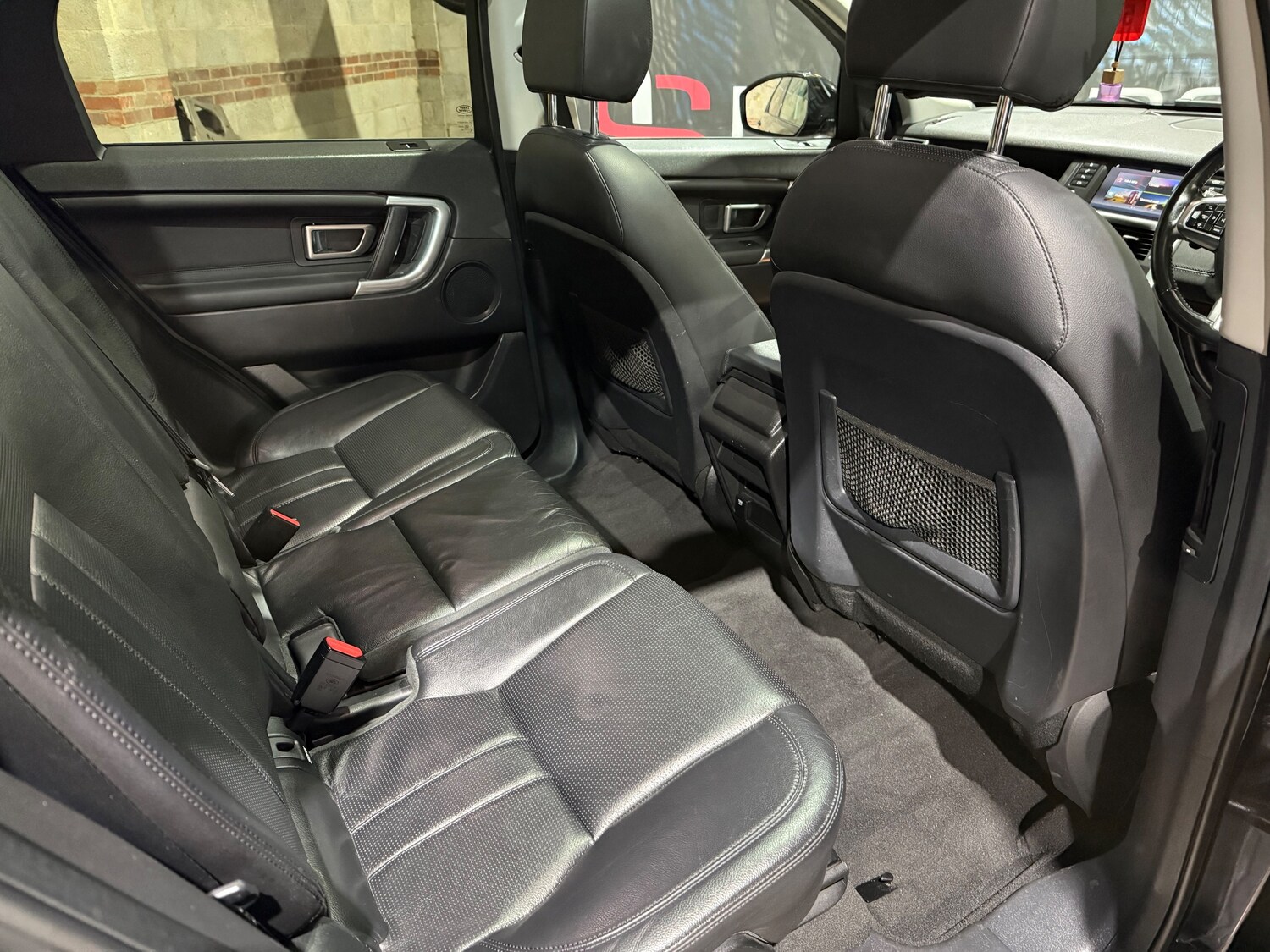 Used Land Rover Discovery Sport 2016 for sale - 77894017: Photo 34