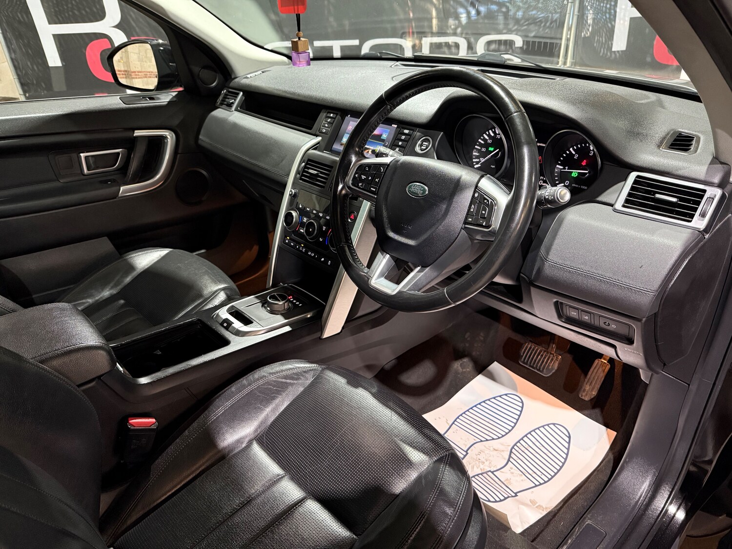 Used Land Rover Discovery Sport 2016 for sale - 77894017: Photo 38