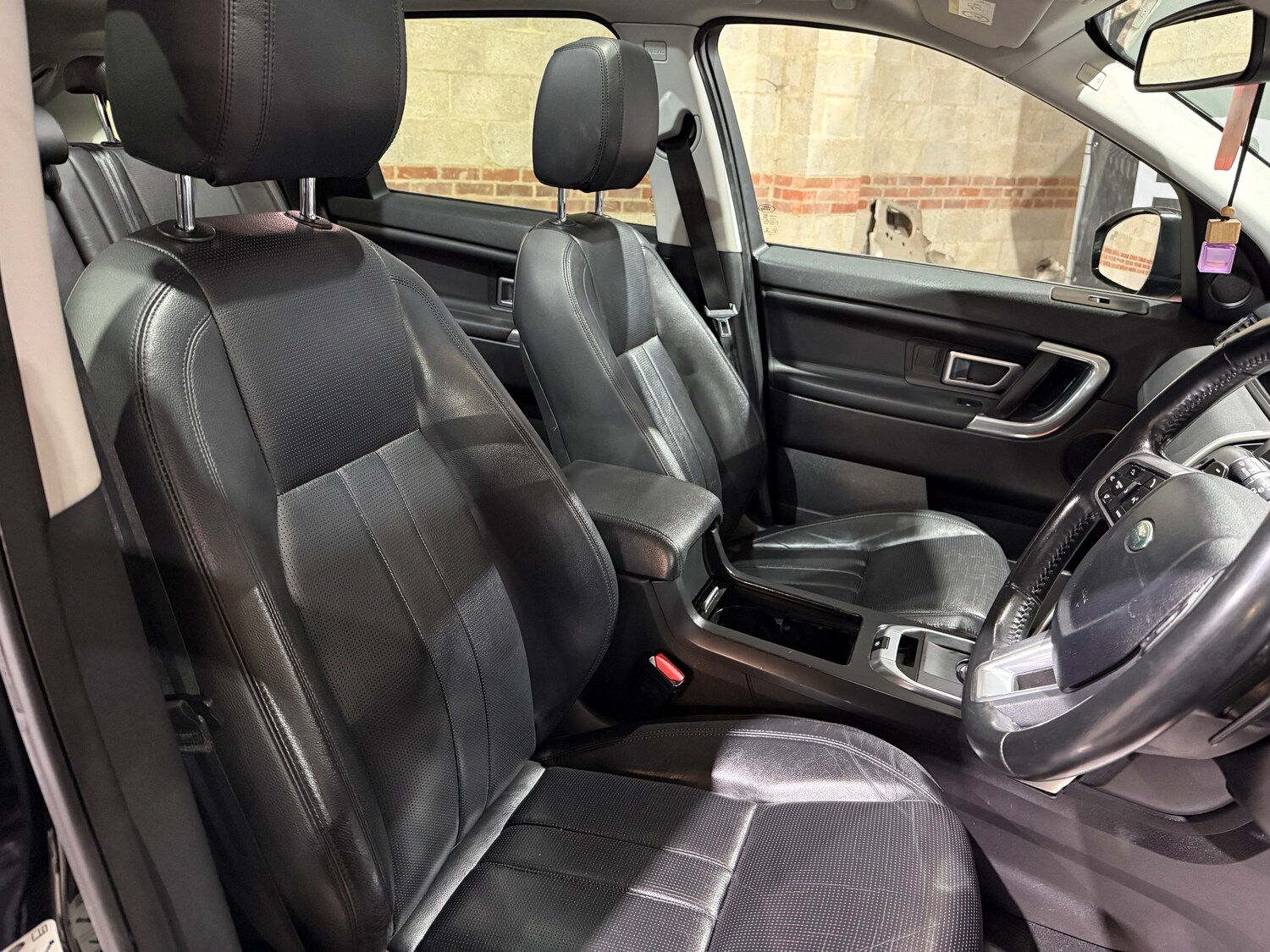 Used Land Rover Discovery Sport 2016 for sale - 77894017: Photo 39