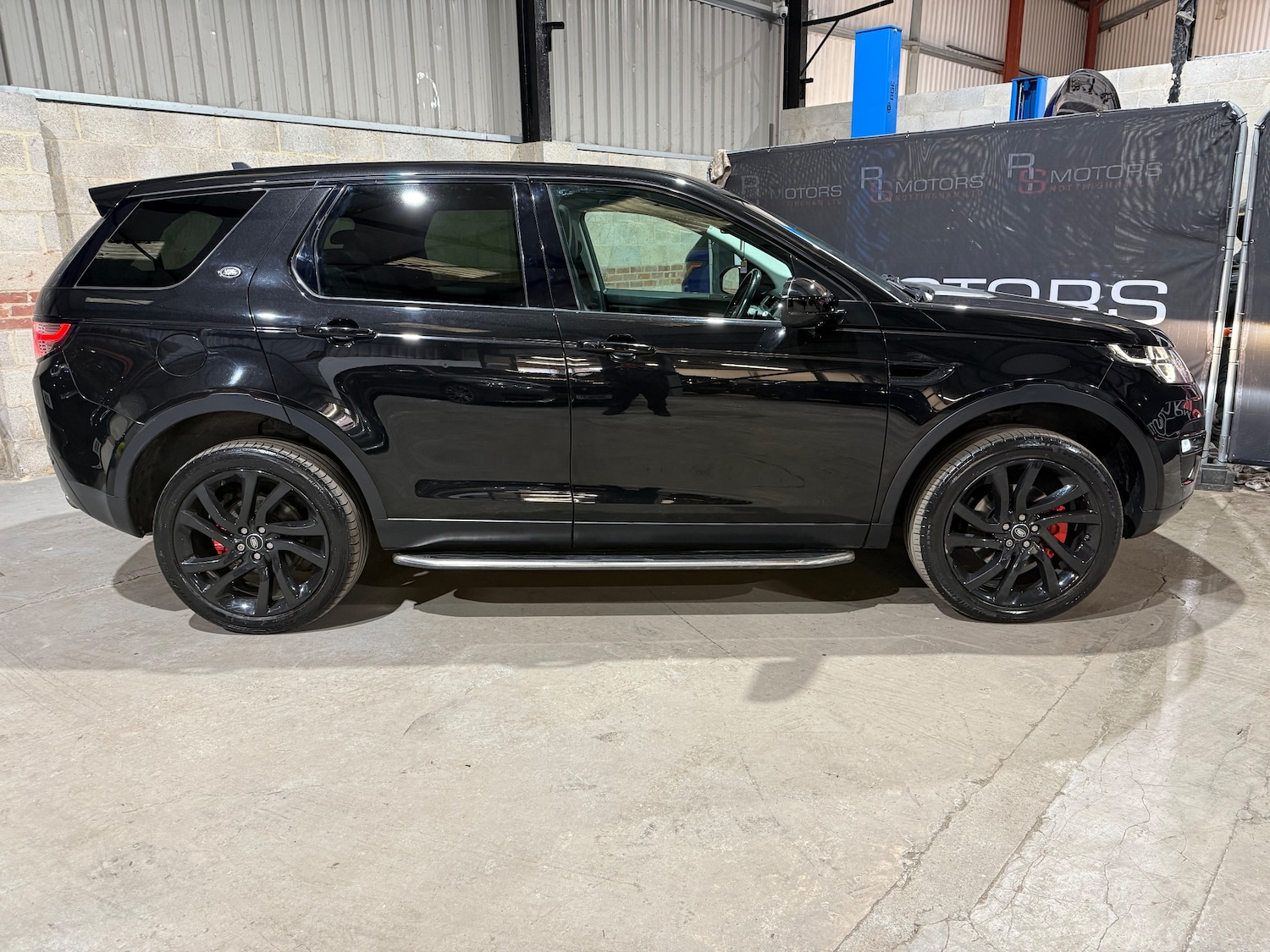 Used Land Rover Discovery Sport 2016 for sale - 77894017: Photo 4