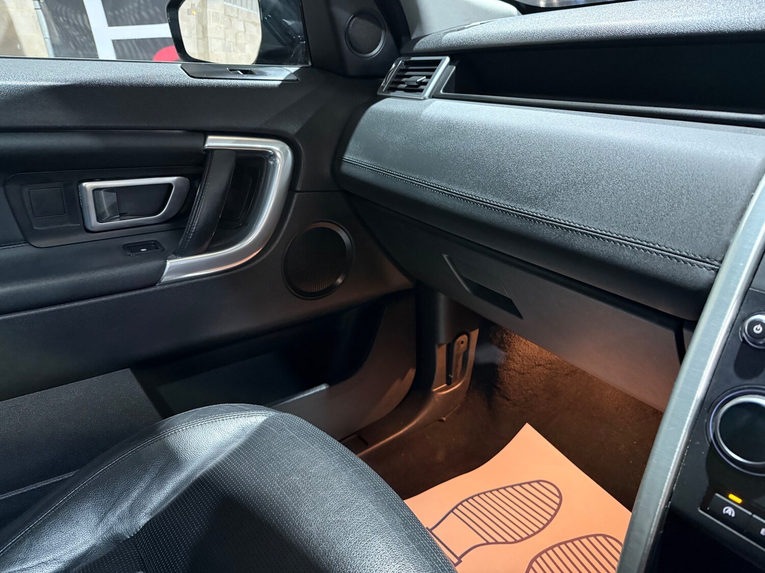 Used Land Rover Discovery Sport 2016 for sale - 77894017: Photo 49