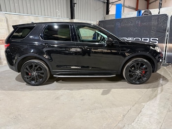 Used Land Rover Discovery Sport 2016 for sale - 77894017: Photo