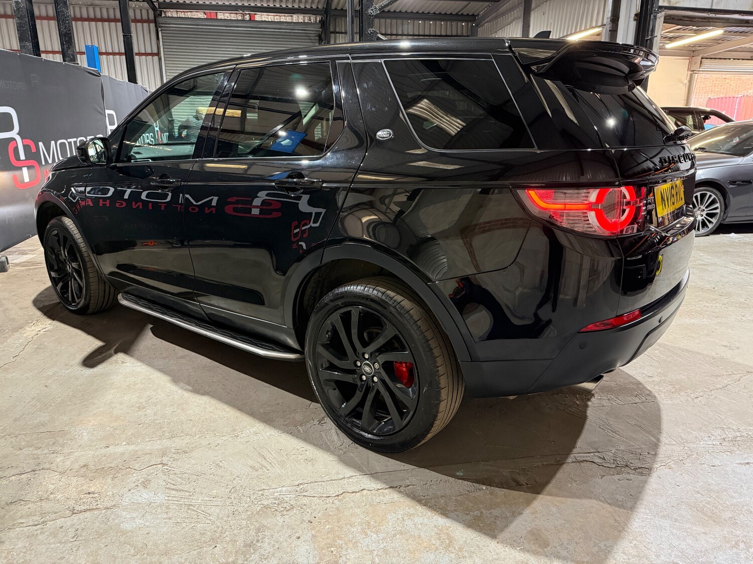 Used Land Rover Discovery Sport 2016 for sale - 77894017: Photo 7