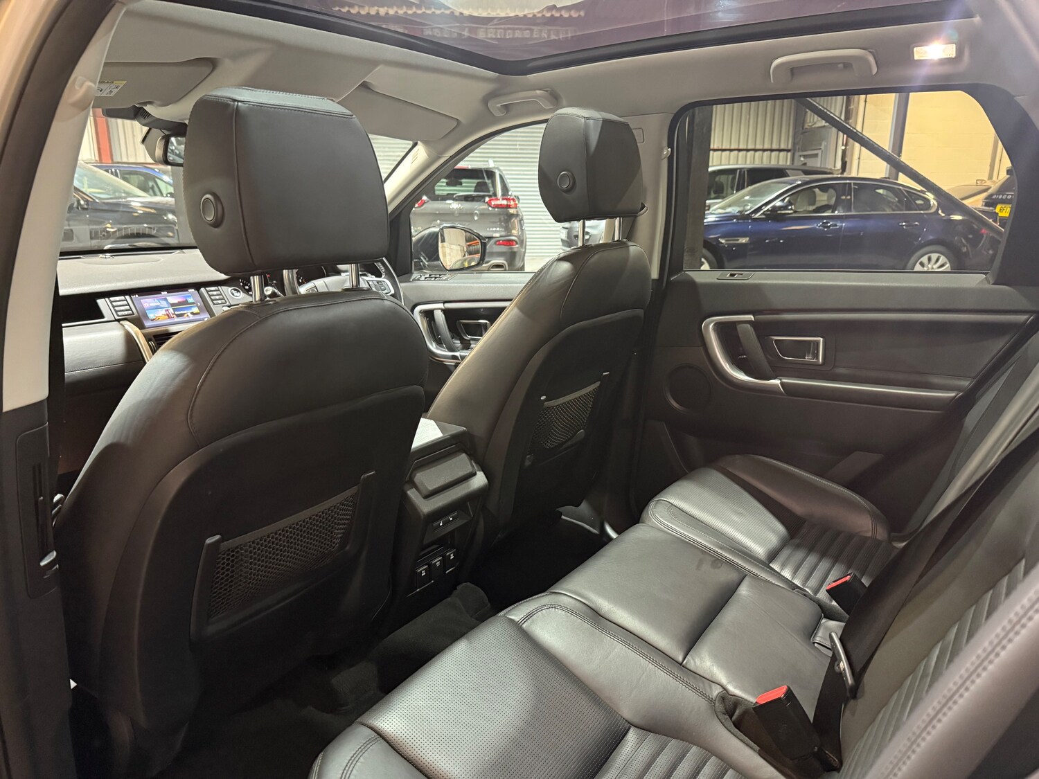 Used Land Rover Discovery Sport 2016 for sale - 76171042: Photo 16