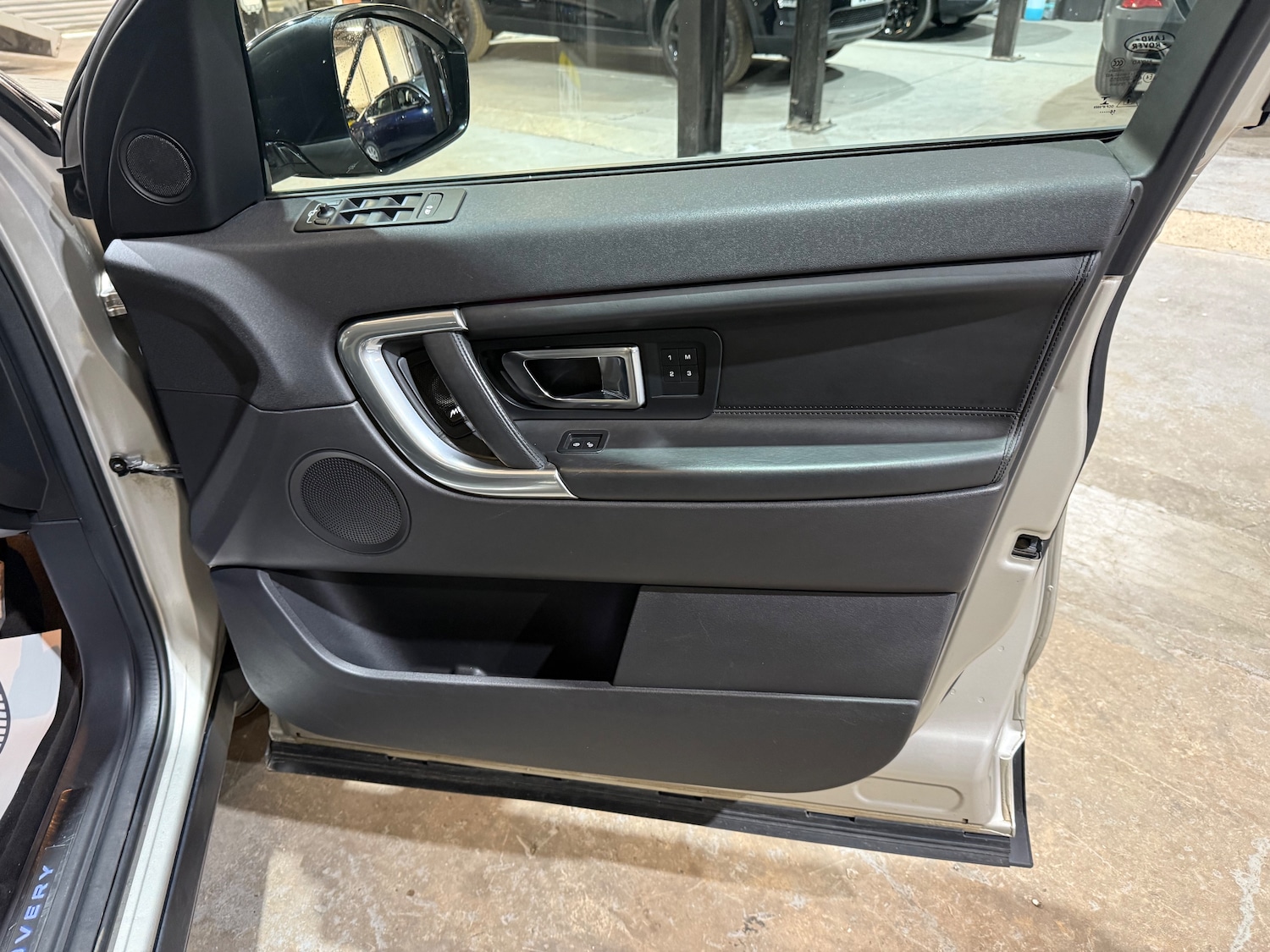 Used Land Rover Discovery Sport 2016 for sale - 76171042: Photo 27
