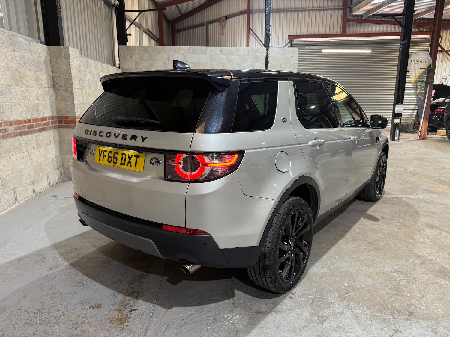 Used Land Rover Discovery Sport 2016 for sale - 76171042: Photo 3