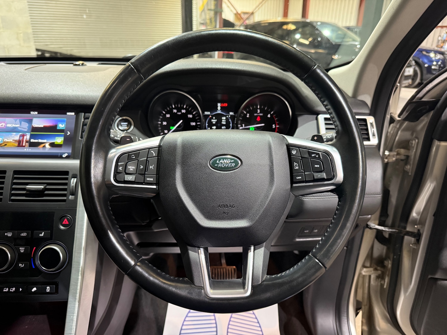Used Land Rover Discovery Sport 2016 for sale - 76171042: Photo 36