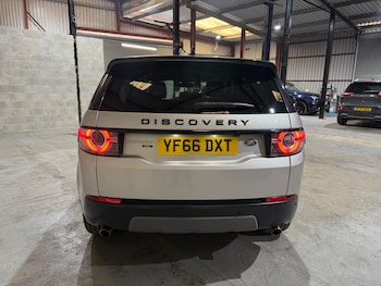 Used Land Rover Discovery Sport 2016 for sale - 76171042: Photo 4