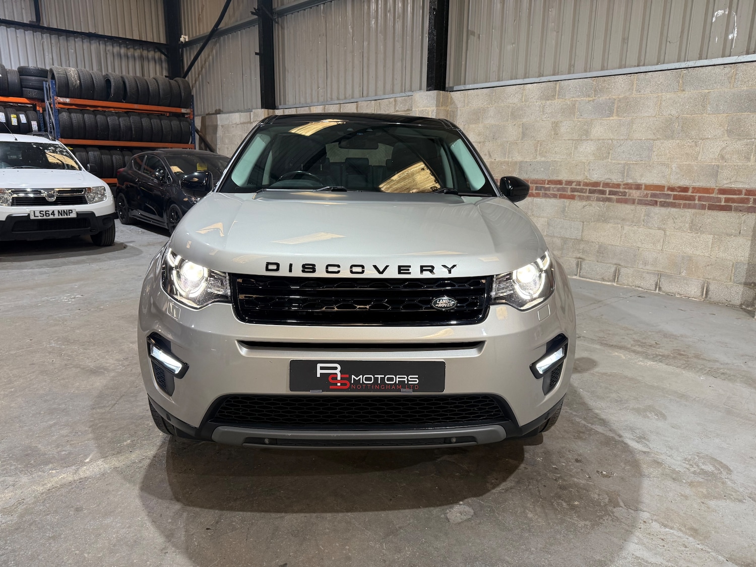 Used Land Rover Discovery Sport 2016 for sale - 76171042: Photo 6