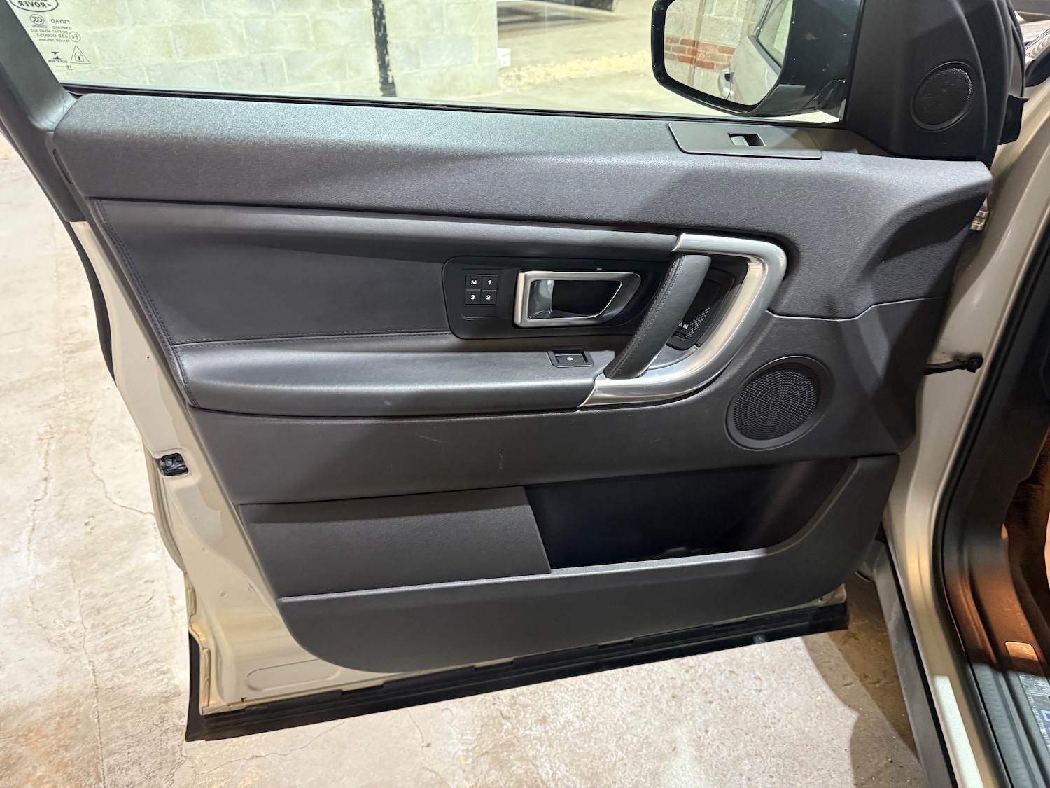 Used Land Rover Discovery Sport 2016 for sale - 76171042: Photo 7