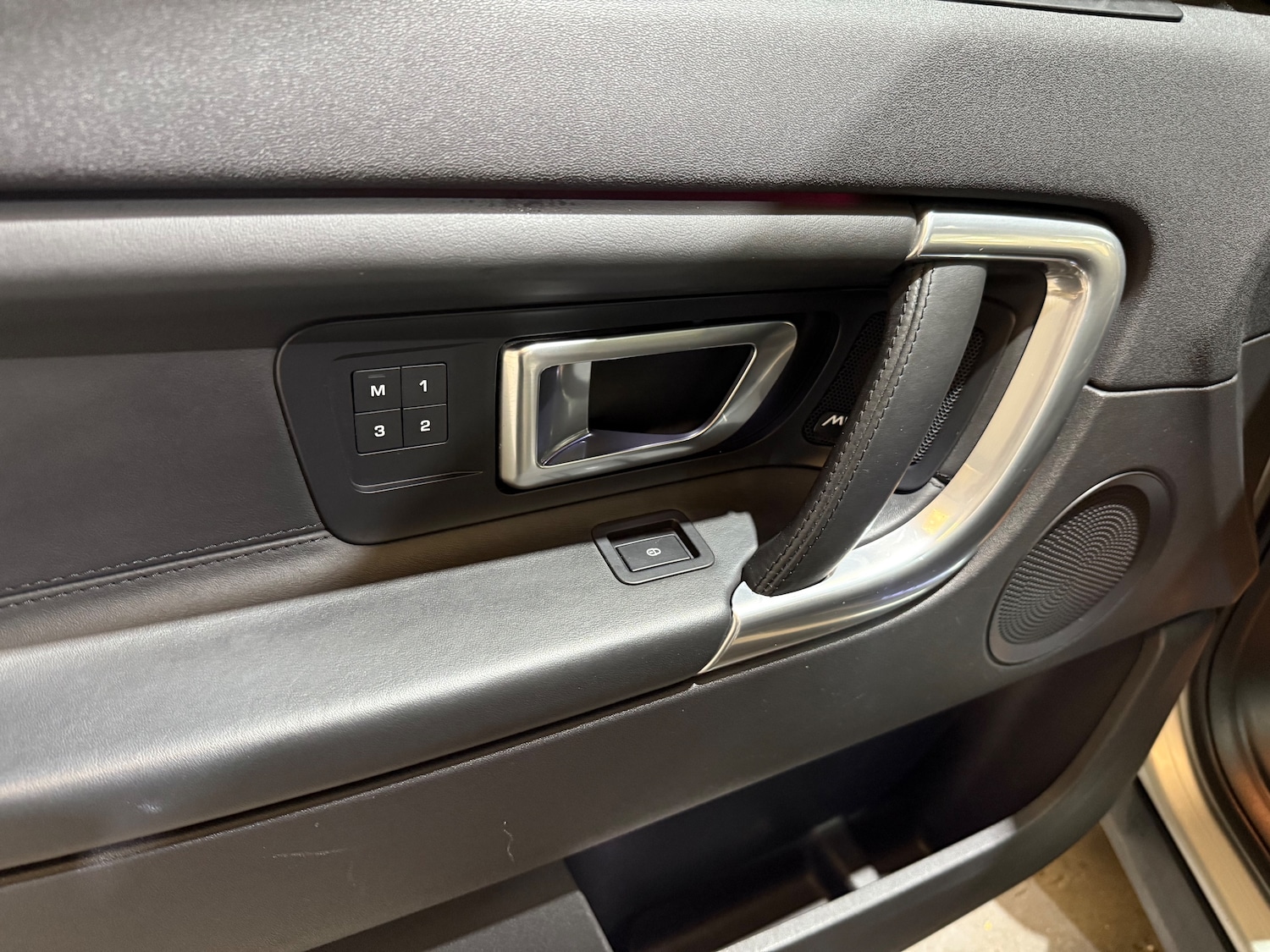 Used Land Rover Discovery Sport 2016 for sale - 76171042: Photo 8